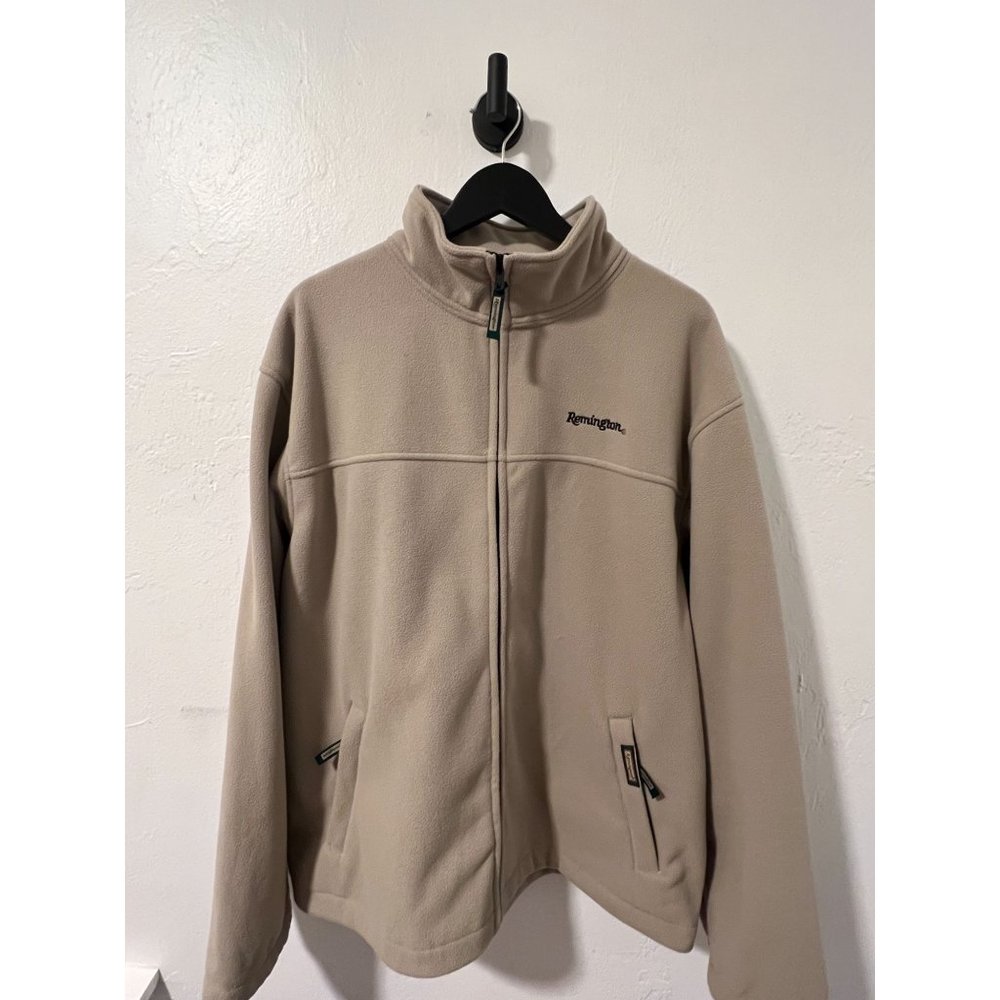 *Remington* Like new, outdoor/soft sweater, size XL
